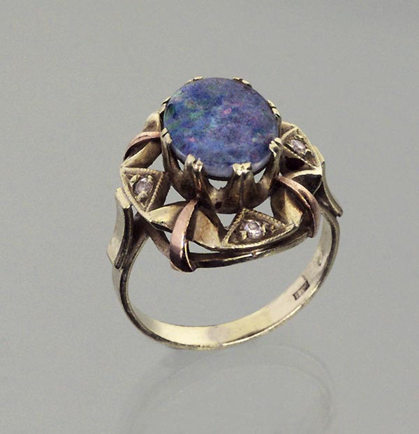 Opal-Ring.