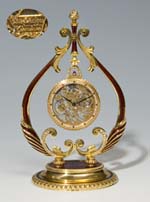 Goldene Brillant-Skellett-Uhr mit Uhren