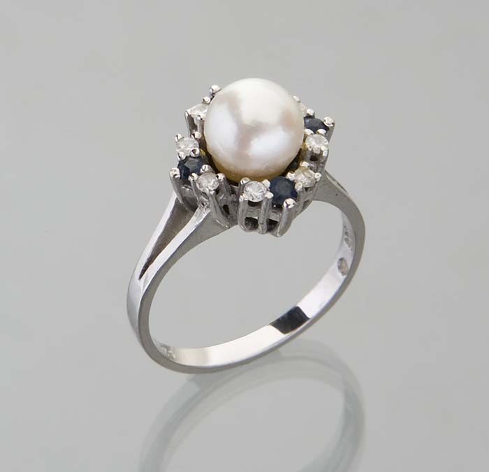 Perlen-Ring.