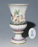 Vase im Stil von Capo di Monte.
