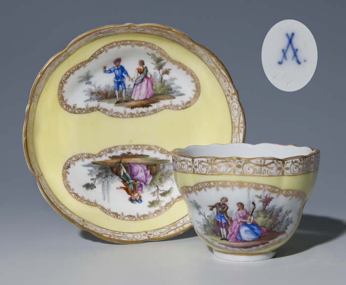 Watteau-Tasse, Untertasse.