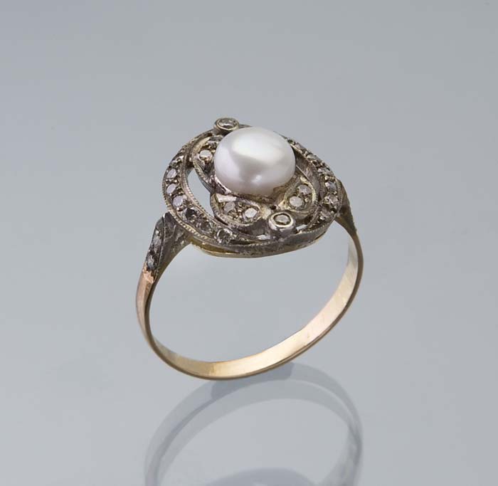 Perlen-Diamant-Ring.