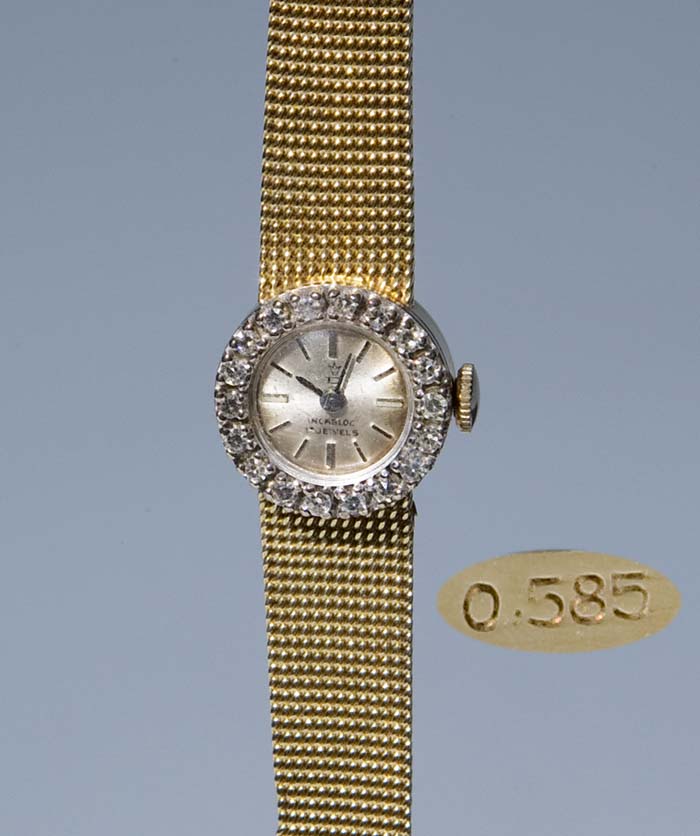 Gold-Billant-Armbanduhr.