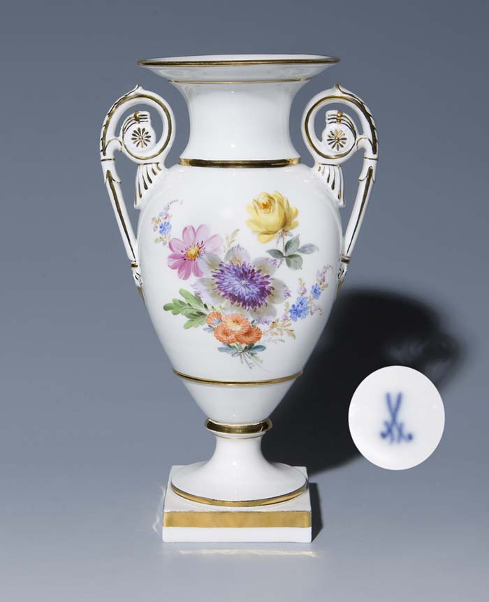 Henkelvase.