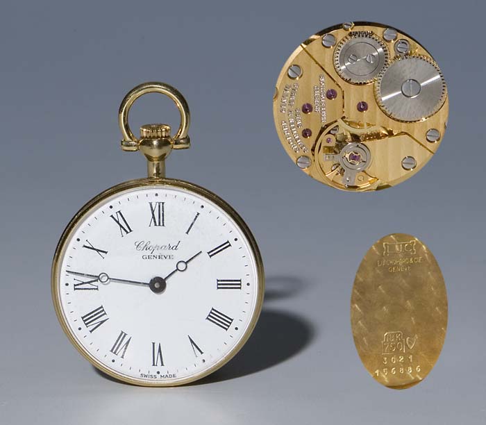 Gold-Hängeuhr.