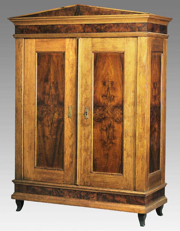 Biedermeier-Schrank.