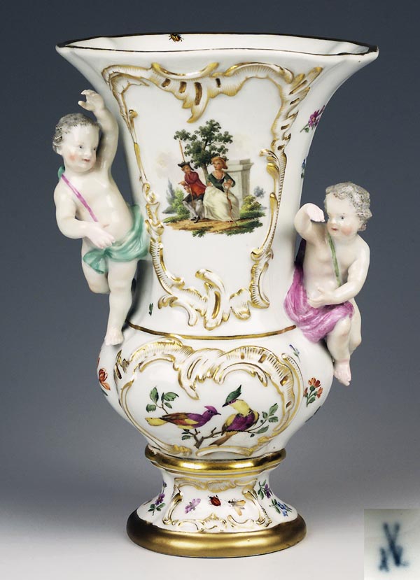 Putti-Vase.