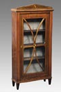 Biedermeier-Vitrinenschrank.