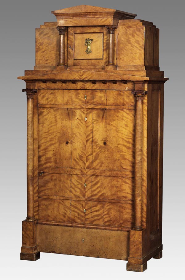 Biedermeier-Schrank.