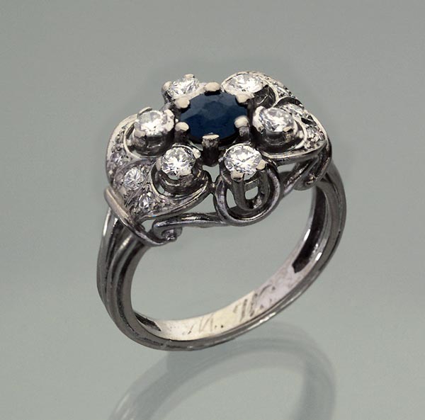 Saphir-Brillant-Ring.