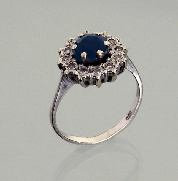 Saphir-Brillant-Ring.