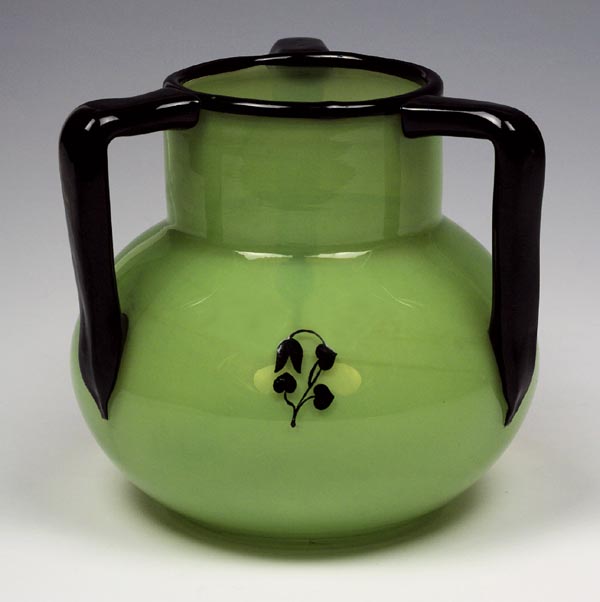 Jugendstil-Henkelvase.