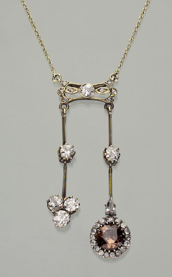 Jugendstil-Collier.