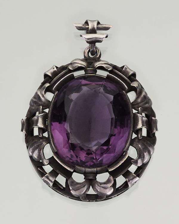 Großer Amethyst-Anhänger.