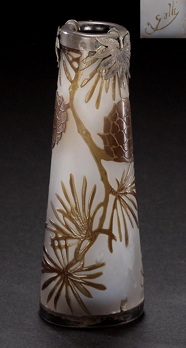 Kleine Jugendstil-Stangenvase.