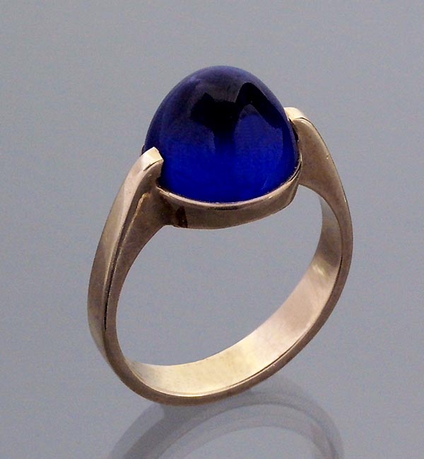 Cabochon-Ring.