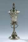 Jugendstil-Deckelpokal.