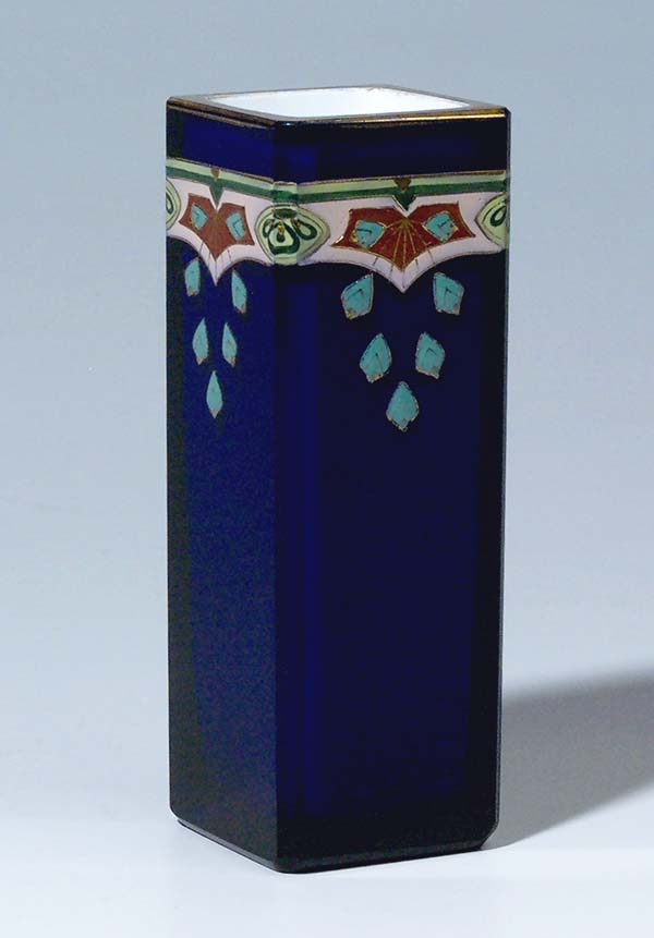 Jugendstil-Stangenvase.