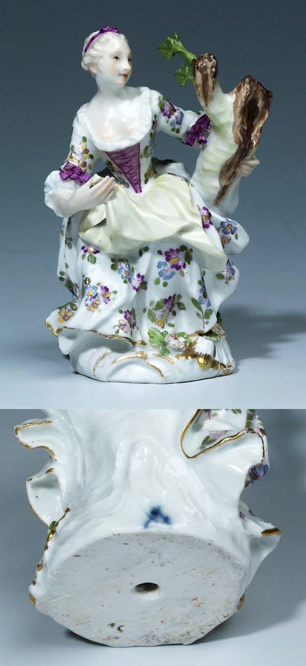 Kleine Barock-Figur.