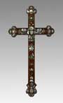 Intarsien-Kreuz.