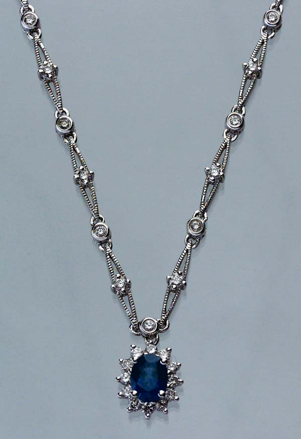 Saphir-Brillant-Collier.