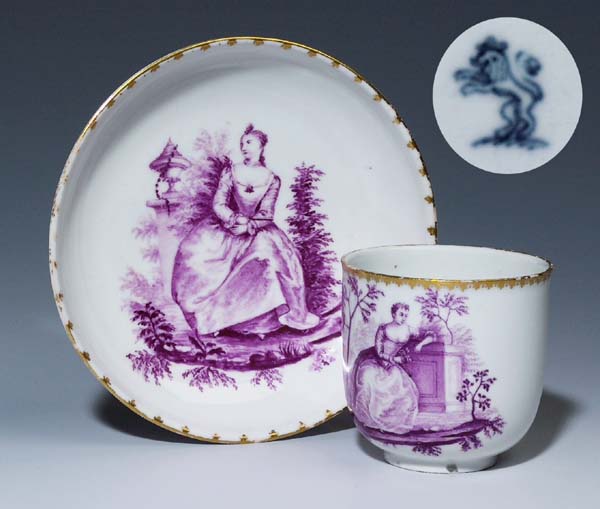Tasse, Untertasse.