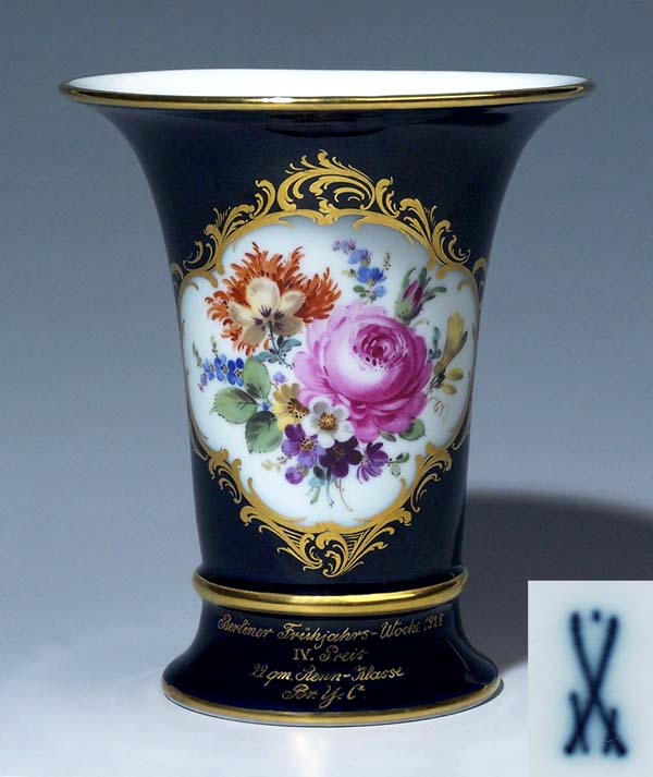 Kobalt-Vase.