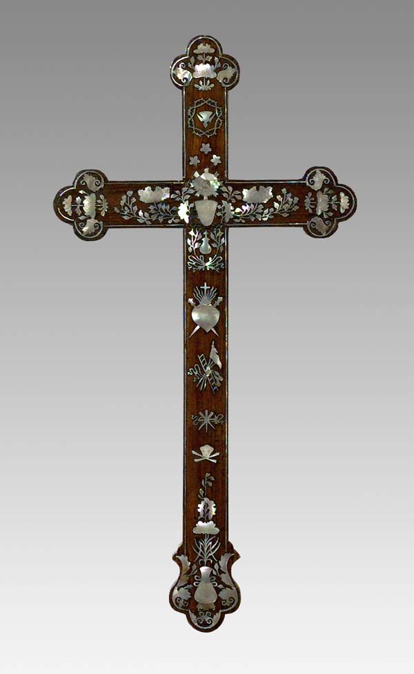 Intarsien-Kreuz.