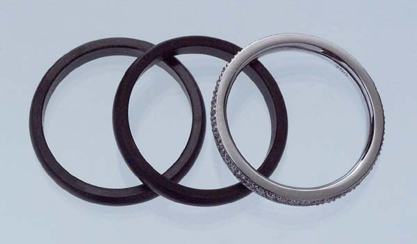 Brillant-Ring, Paar Stahlringe.