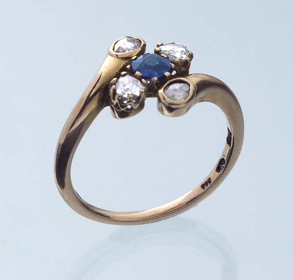 Diamant-Saphir-Ring.