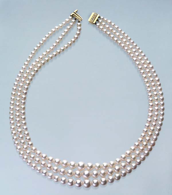 Perlen-Collier.