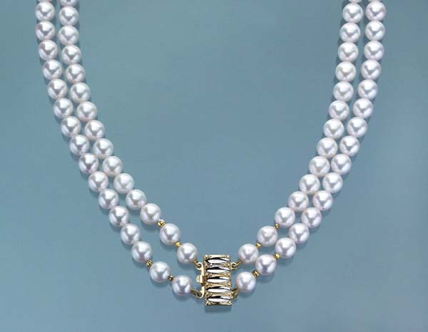 Perlen-Collier.