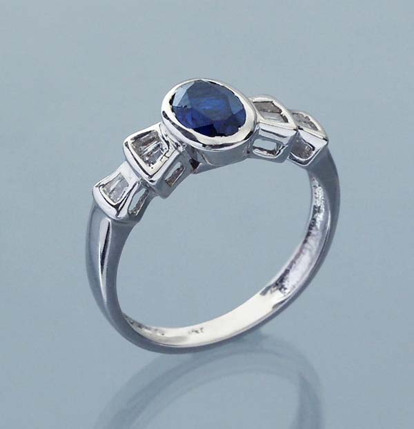 Saphir-Diamant-Ring.