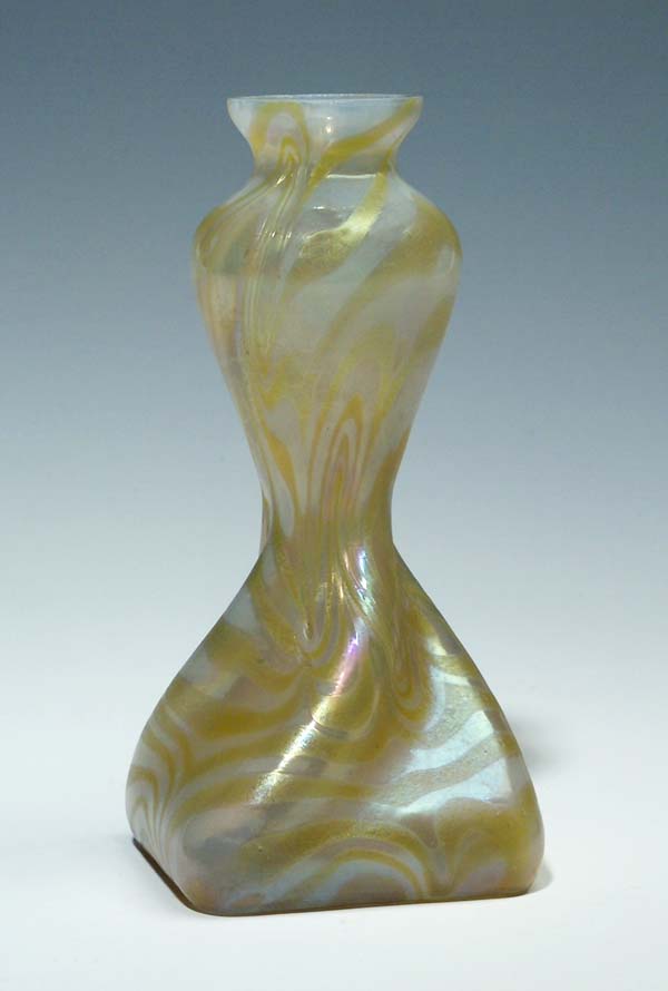 Kleine Jugendstil-Vase.