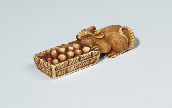 Netsuke.