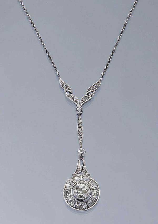 Jugendstil-Brillant-Collier.