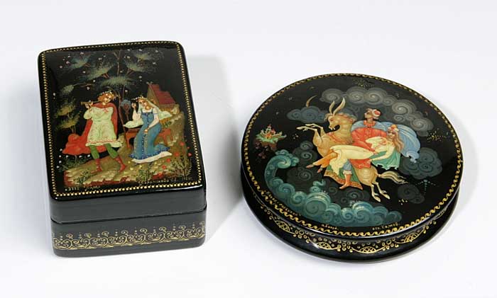 2er Satz Russische Lackdosen.