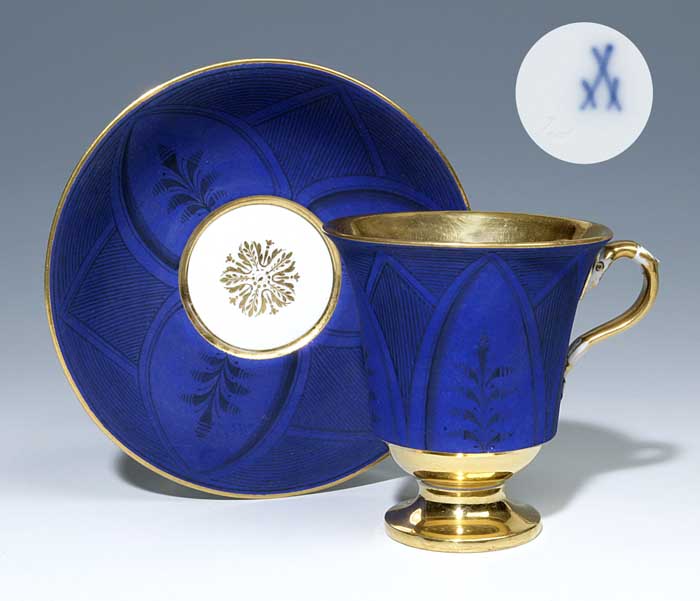 Biedermeier-Tasse, Untertasse.