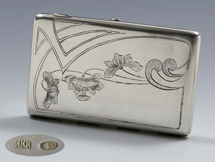 Jugendstil-Etui.