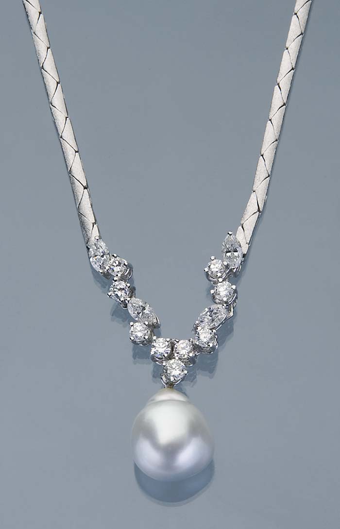 Diamant-Perlen-Collier.