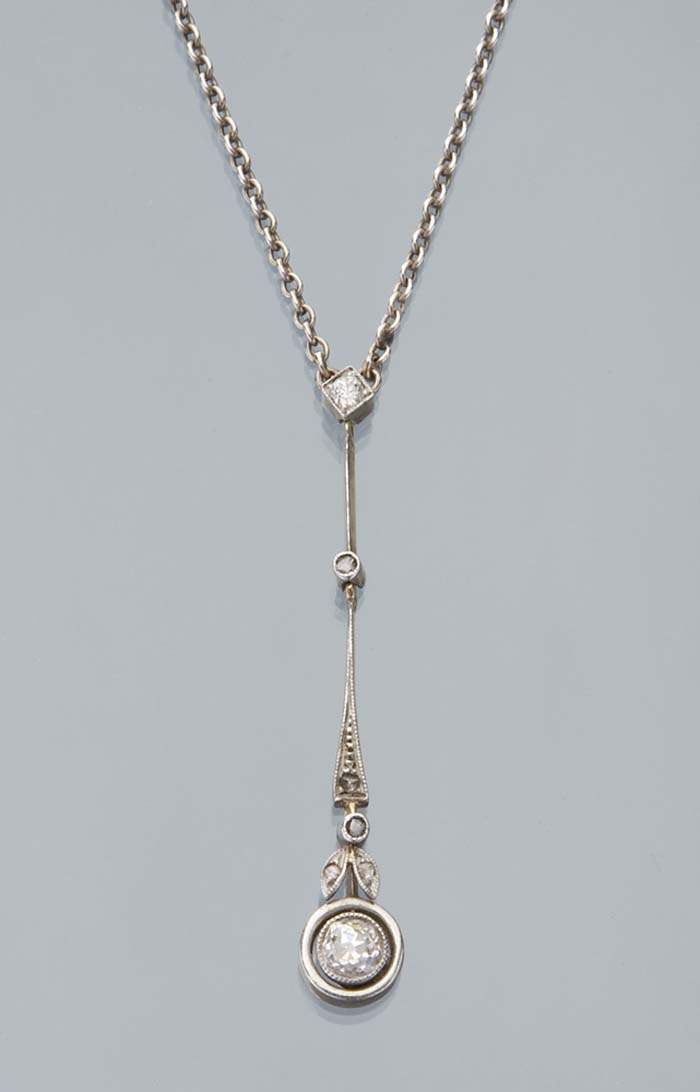 Jugendstil-Collier.