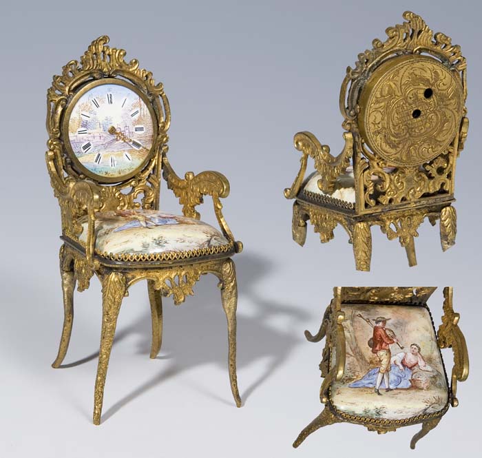 Miniatur-Rokoko-Stuhl mit Uhr.