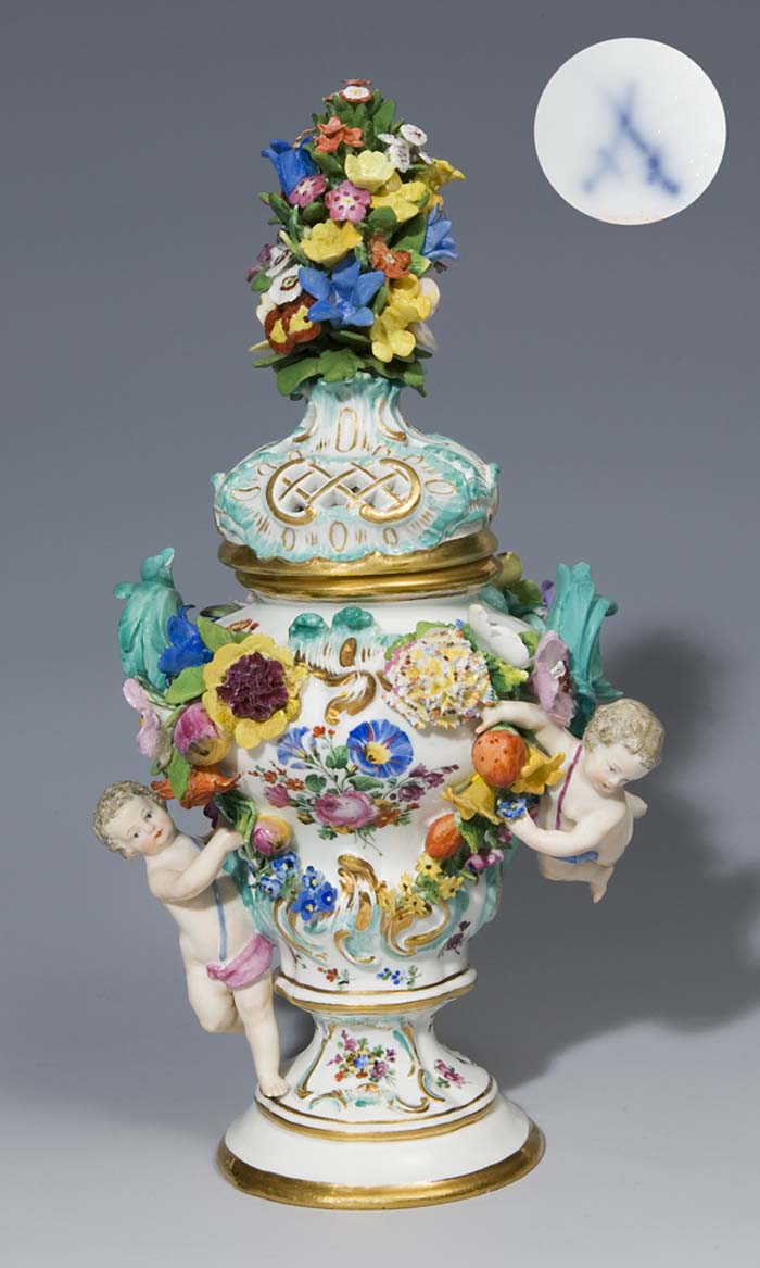 Amoretten-Potpourri-Vase.