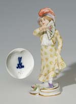 Kleine Jugendstil-Figur.