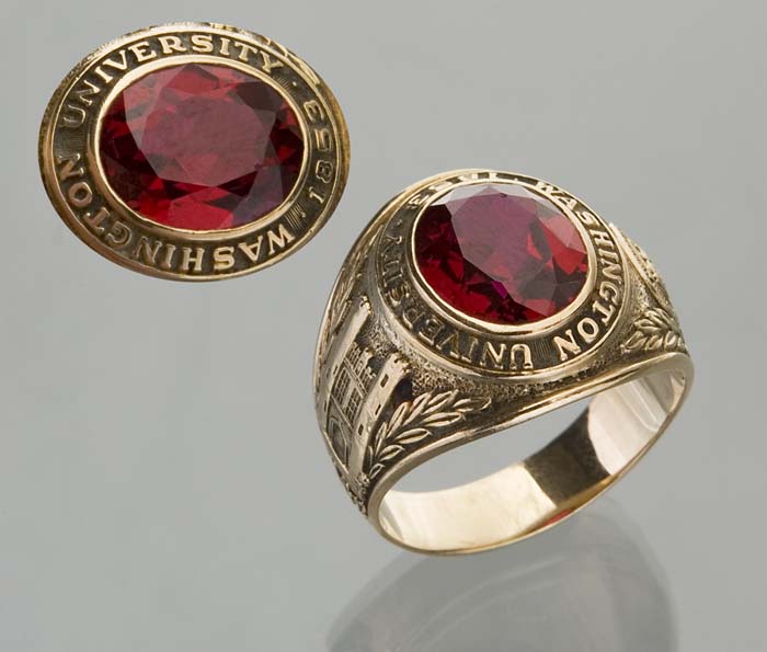 College-Ring.