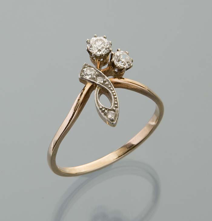 Jugendstil-Brillant-Ring.