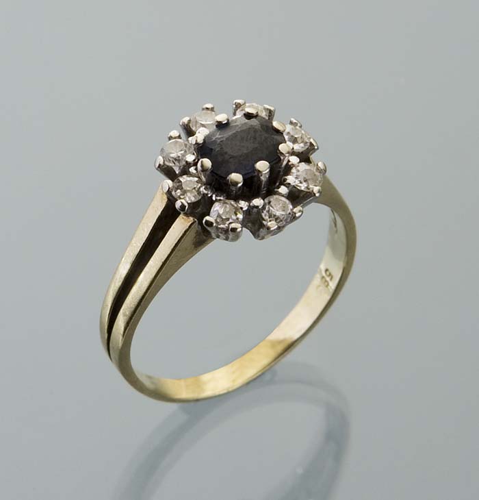 Saphir-Ring.