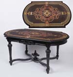 Louis XVI-Stilmöbel: Salon-Tisch.