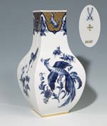 Seltene Blaudekor-Vase.